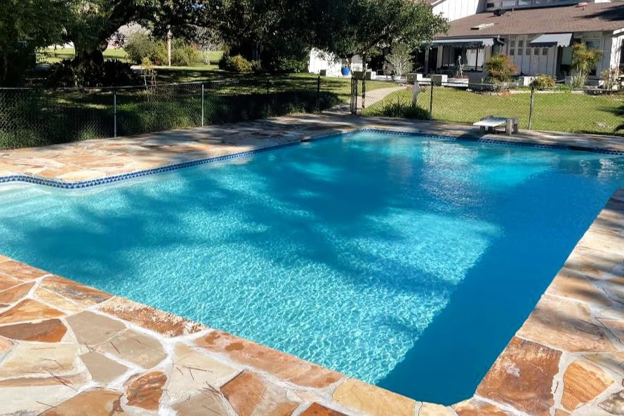 swimming pool cleaning service louisiana